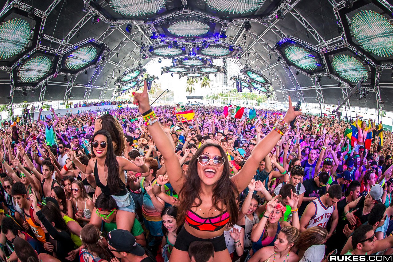 EDM Fans